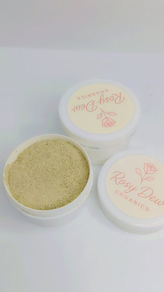 Glow & Shine Powder چمک اور نکھار کا جادو، جو آپ کی جلد کو قدرتی روشنی، تازگی اور بے داغ نکھار بخشدے۔ :